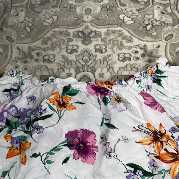 Floral Girls off the shoulder top with ruffle details - Picture 4 of 5